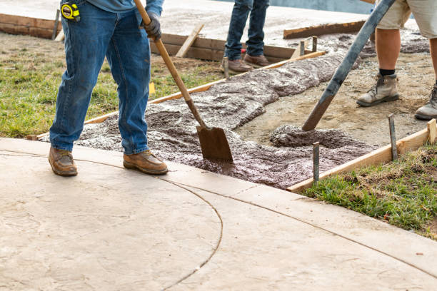 Best Custom Concrete Contractor  in Wapakoneta, OH